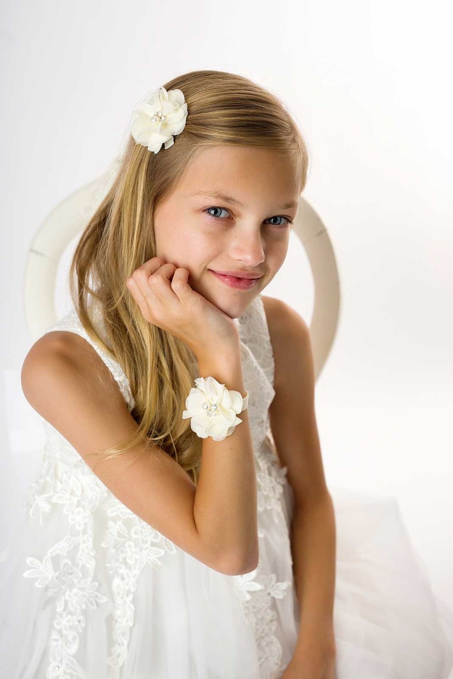 Girls Cute Cute | Ivory Chiffon Flower With Pearls And Rhinestones On A Soft Elastic Bracelet