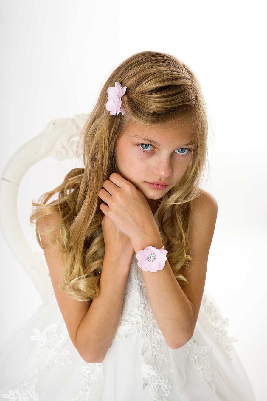 Girls Cute Cute | Pink Layered Flower With Rhinestones On A Soft Elastic Bracelet